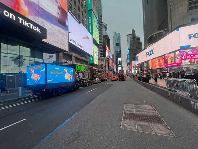 Times Square New York-City (NYC) Advertising with Digital/LED Mobile Billboard Truck 3